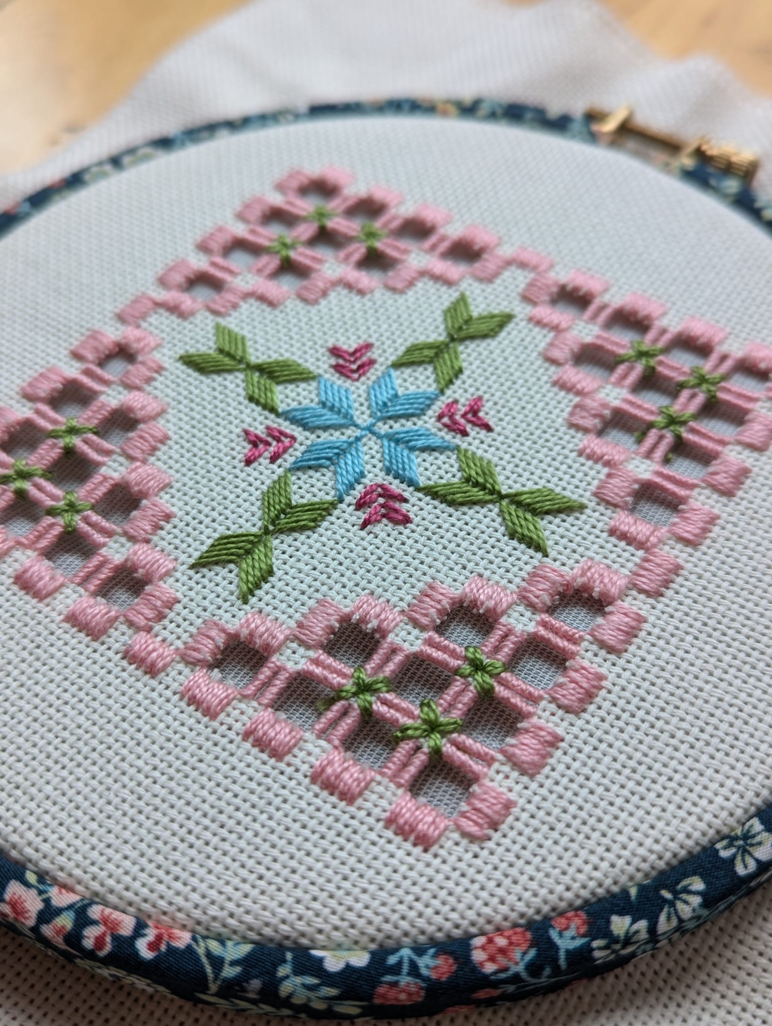 taller-bordado-hardanger-madrid (3) taller_bordado_hardanger_madrid